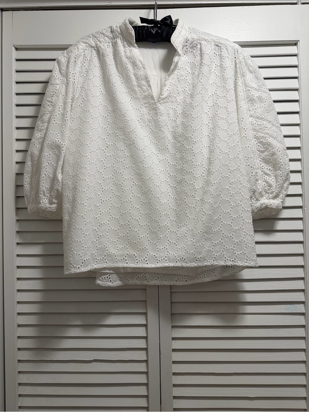 Draper James White Eyelet Notch-Neck Puff Sleeve Blouse